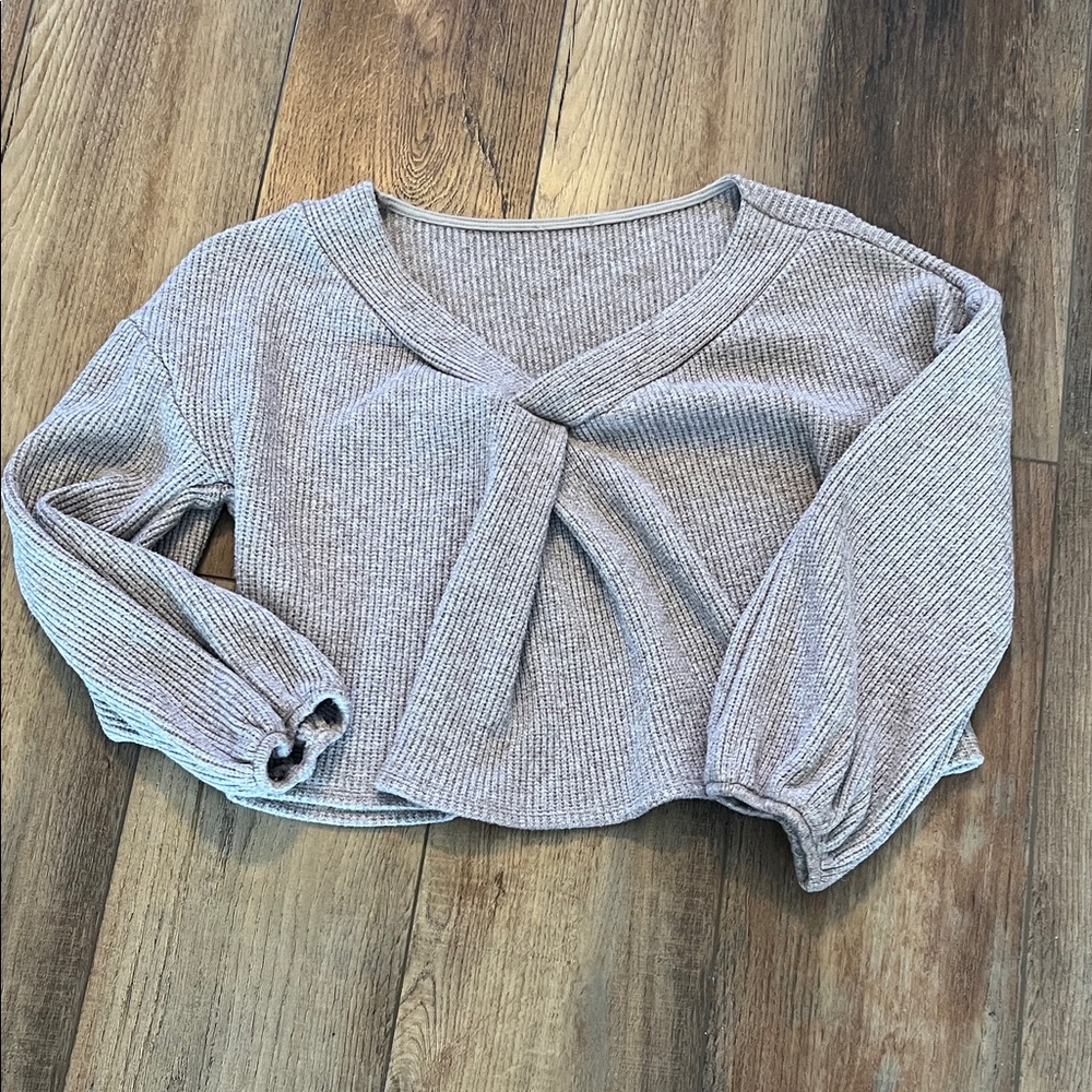S/M Cozy cropped twist front V-Neck Ribbed Sweater - Gray